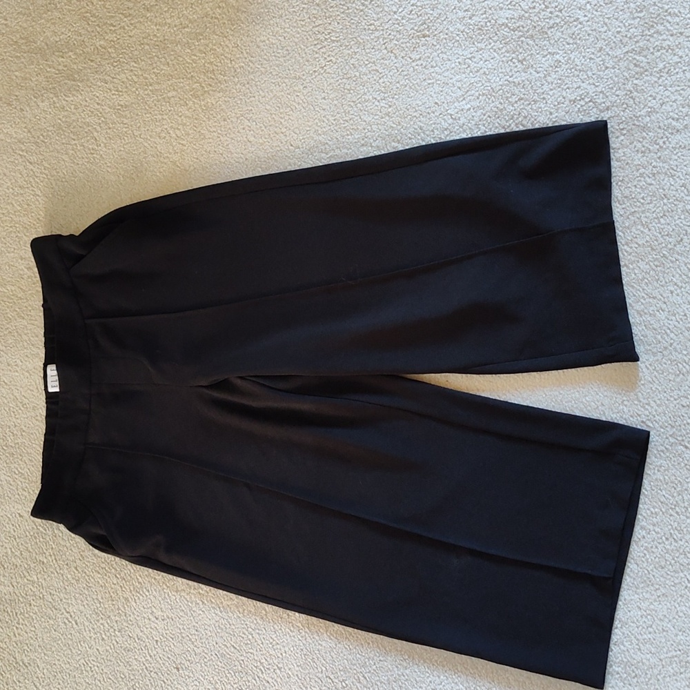 ELLE black crepe cropped pants